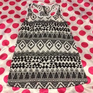 🌟3 for $15🌟 Aztec tank top!